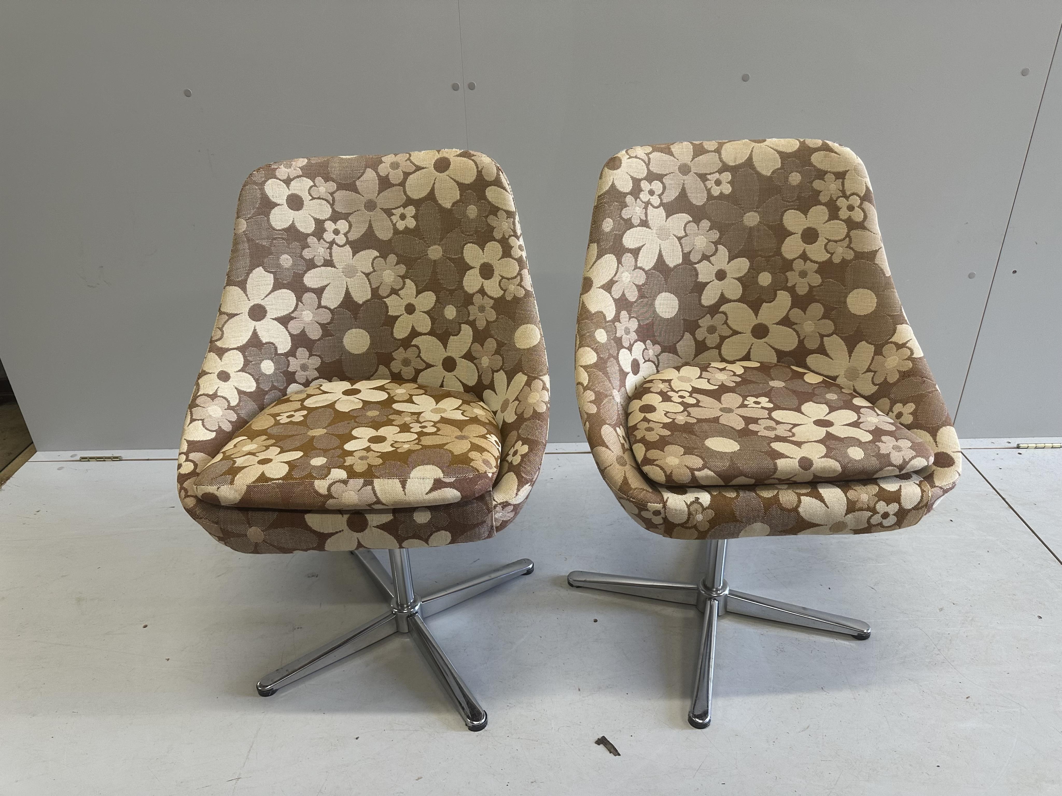 A circular Tulip table, diameter 152cm, height 75cm, and six swivel chairs. Condition - fair to good